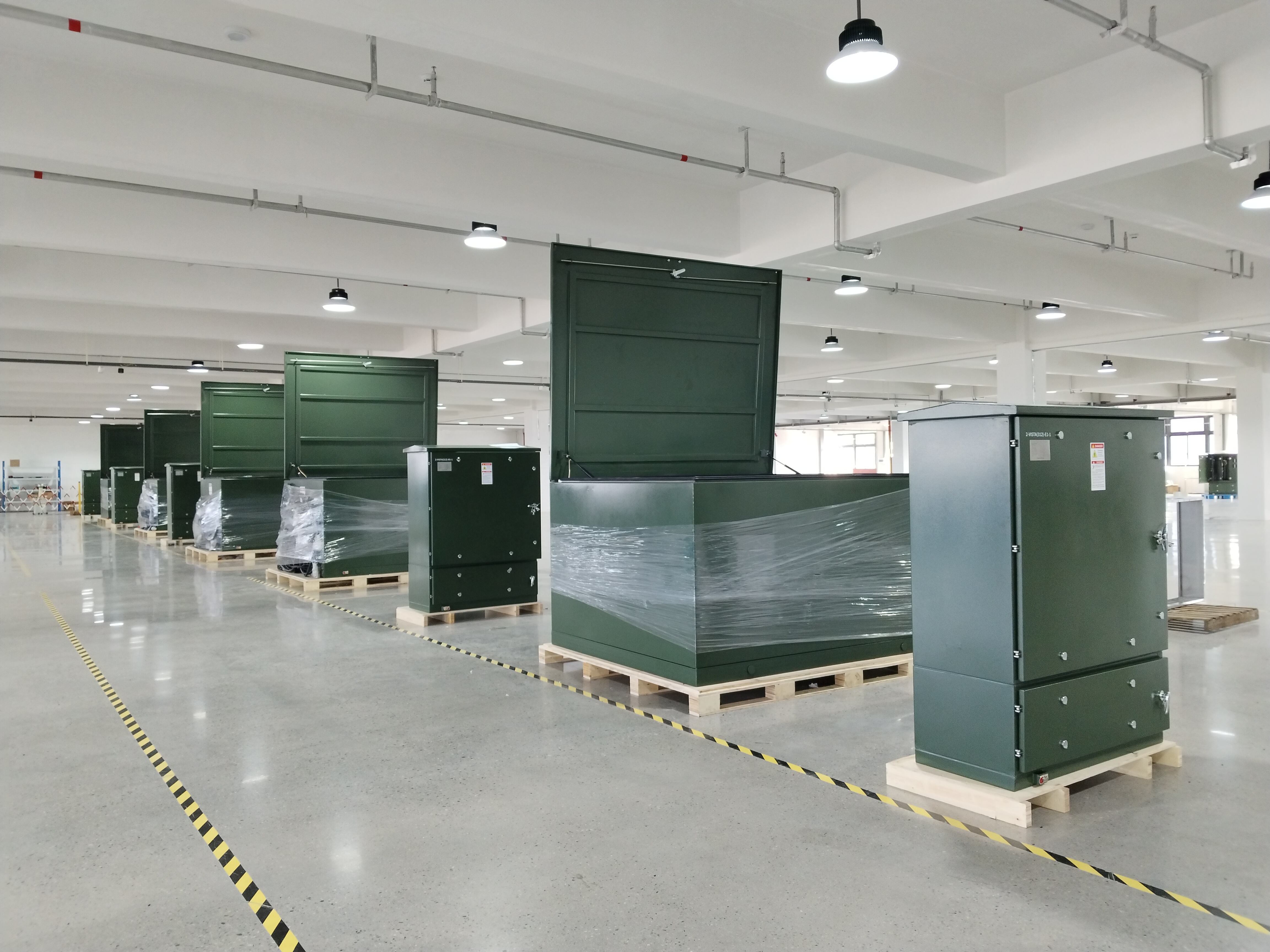 Wielki start! Kompletne zestawy szaf podziemnych CNKEEYA Electric wysłane do projektu centrum danych Ohio w USA